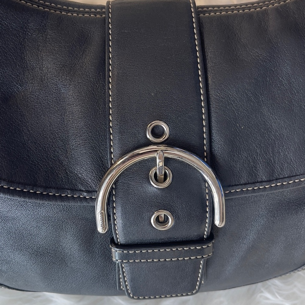 Vintage Coach Black Leather Shoulder Bag with Silver Accents - Picture 8 of 14